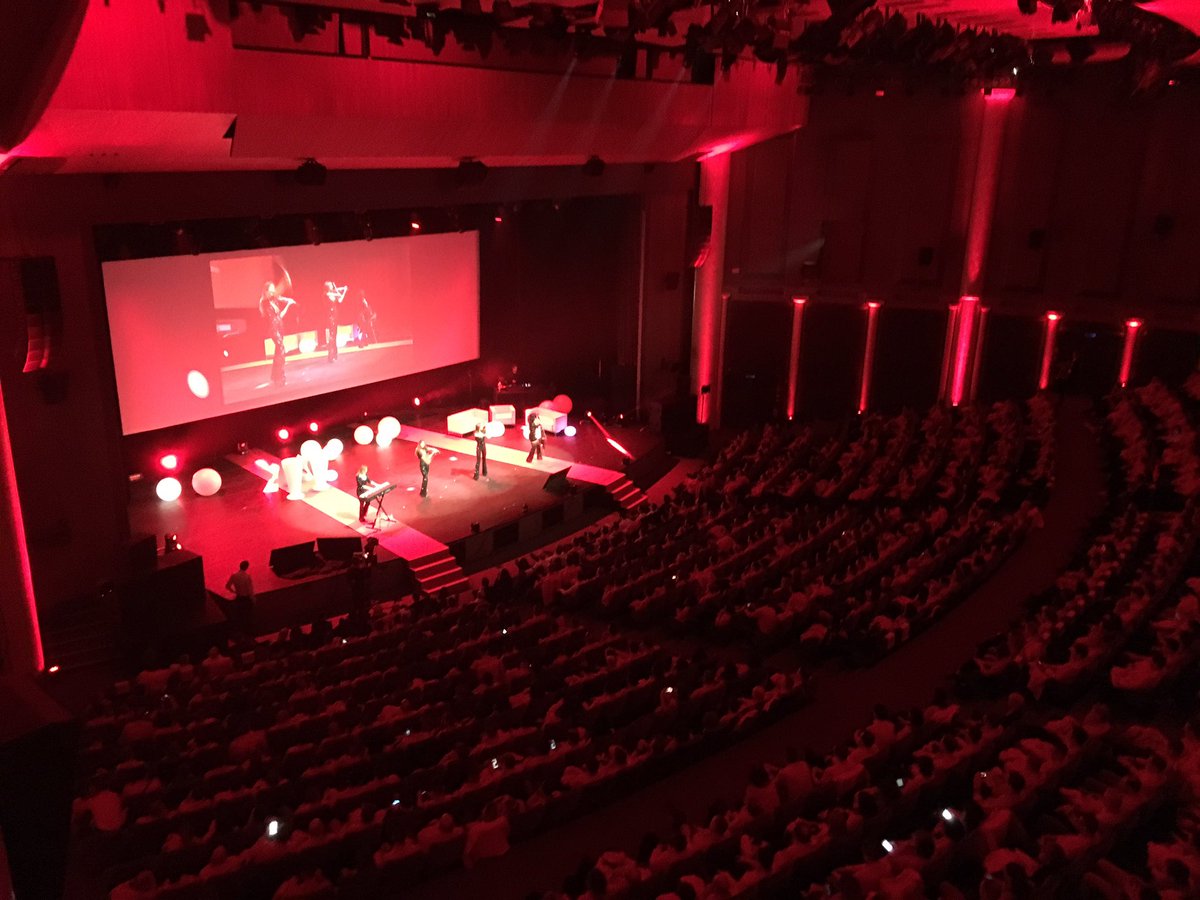 MrEvent_'s tweet photo. #talentshow #corporateevents #artisticdirector #choreographer #lovemyjob https://t.co/Z8aXvAynRF