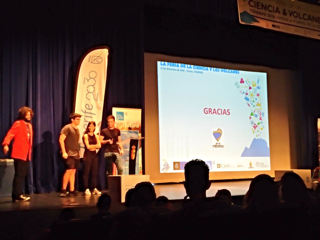 PabloFerBrito's tweet image. Segundo premio en el Proyecto de Ciencias Sociales con la materia de Geografía de 2 bachillerato del @ieselmedano en la Feria de Volcanes de @involcan 💪#volcanes #geografia #edcuacion
