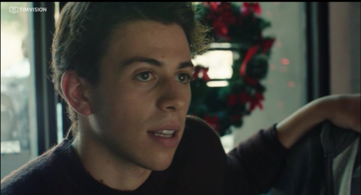BluDiLouis's tweet photo. Elia che: “Io mi sa che non ho capito un cazzo della vita”
È il mio spirito guida 
#skamtalia https://t.co/gcbhVrOcS5