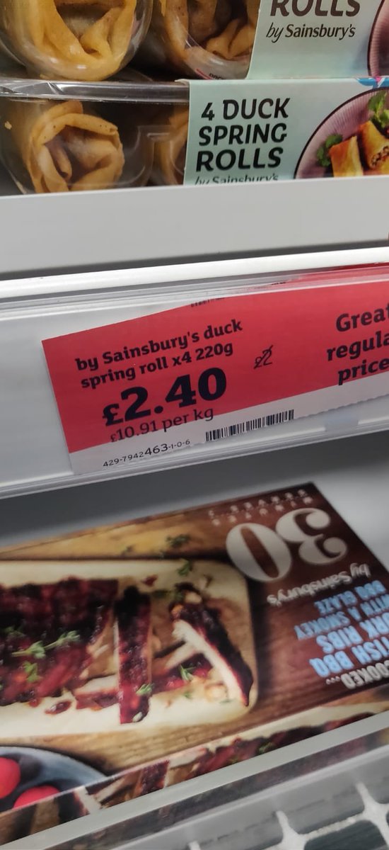 KateJennifer's tweet photo. Is this meant to be a good deal @sainsburys ? Using red to make people think it’s a saving #daylightrobbery #justwantedsomereasonablypricedduckspringroles https://t.co/JnDXBcWPf1