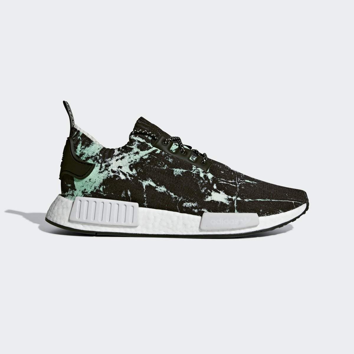adidasalerts's tweet photo. Under retail on #adidas US.
adidas NMD_R1 Primeknit Marble.
Retail $170. Now $99 shipped.
Use code SAVEMORE in cart.
—> https://t.co/Ig0BO3YpZD https://t.co/tRty4YqPq8