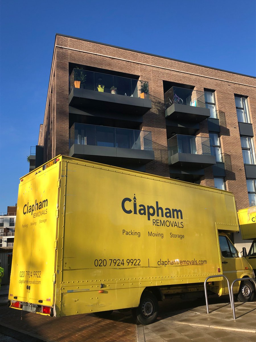 Clapham_Removal's tweet photo. #claphampark is looking pretty good on this fine winter's day and #clapham #removals are only too happy to help with the moving in.  
#regeneration #lambeth https://t.co/yB6AsFtjQb