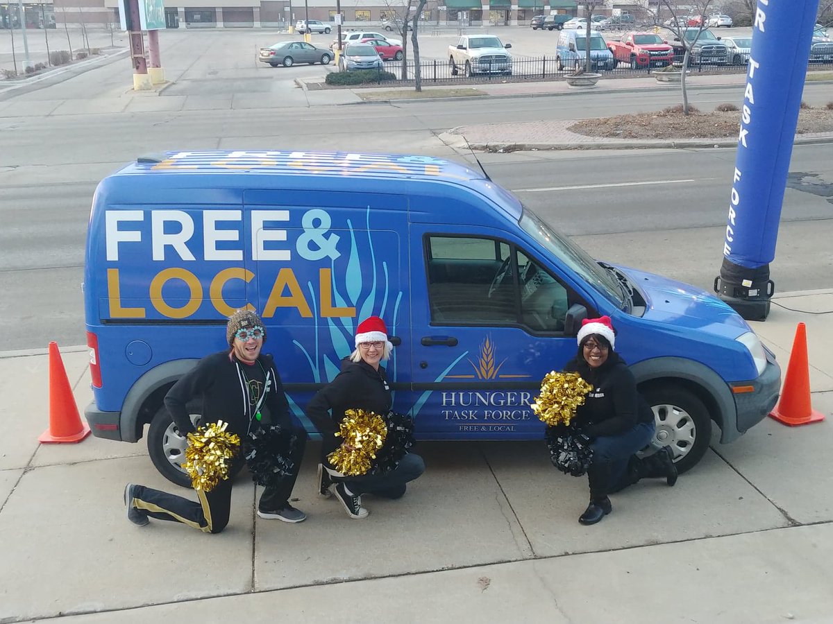 Beerleaders's tweet photo. The @Beerleaders  are volunteering with the Hunger Task Force this morning at TMJ4 Studios and are collecting donations to help with hunger! Please check us out and lend a  helping hand if possible! https://t.co/YtPeIJF77F