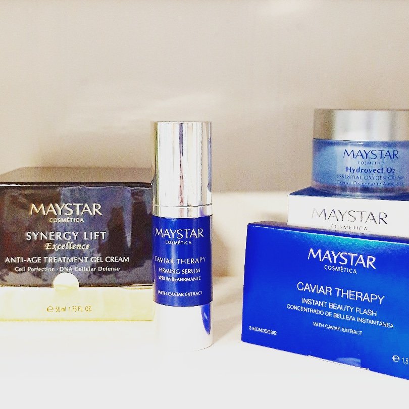 MaystarSkincare's tweet photo. Los protagonistas de estas Fiestas Navideñas.🎄
¡No te quedes sin!
Compra online ya 🤩🛒
.
The protagonists of this Xmas Time. 🎄
Don't miss them!
Buy online now 🤩🛒
.
#maystarcosmetica #cuidadodetupiel #skincare #efectoflash #efectolifting #caviartherapy #feliznavidad https://t.co/0hpXVHMmLU