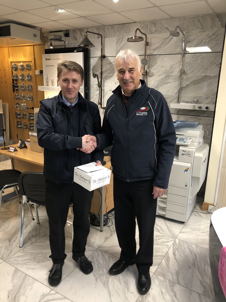 A big thank you and congratulations to Mervyn Kernaghan who has just recently completed 25 years loyal service with the company 👏🏽