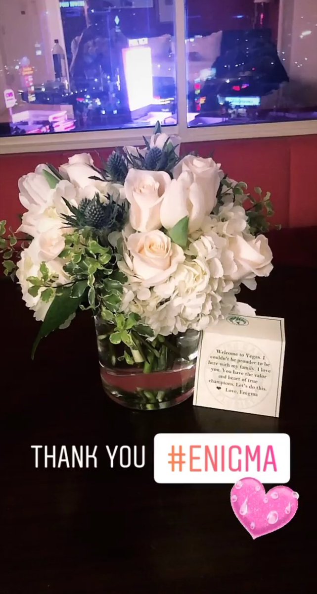 DuyaII5W4AETURW?format=jpg&name=medium