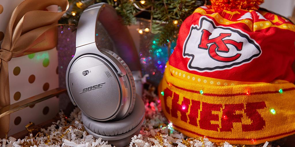 Chiefs's tweet photo. Is #HolidayFocus on your wish list? RT for a chance to win @Bose QC35 II headphones and official #ChiefsKingdom swag! https://t.co/f4yKhtT249 https://t.co/MRhSBf4AjT