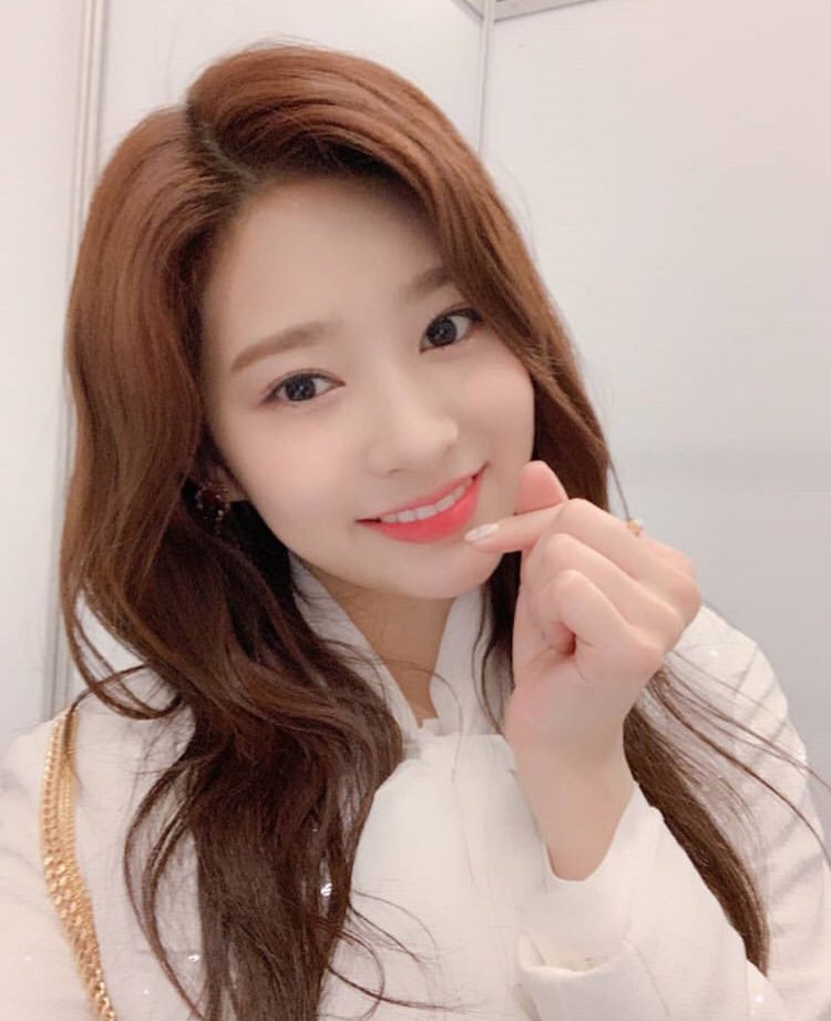IZONEUPDATES's tweet photo. [📸] 181219 official_izone’s Instagram Update with Minju! https://t.co/6FpI2pNHMh