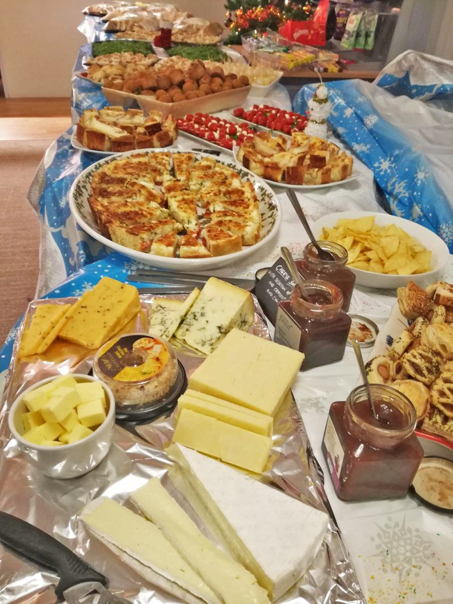 MyMoveIn's tweet image. A variety of delicious finger food snacks and desserts were enjouyed at FCC Paragon's #Christmas #Buffet yesterday.

The raffle was also a huge success!

Once  again, thank you to Andy and Hayley and  for preparing all the food and desserts!