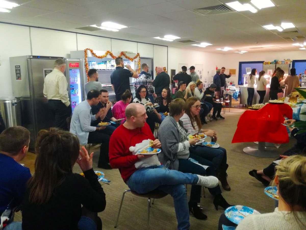 MyMoveIn's tweet image. A variety of delicious finger food snacks and desserts were enjouyed at FCC Paragon's #Christmas #Buffet yesterday.

The raffle was also a huge success!

Once  again, thank you to Andy and Hayley and  for preparing all the food and desserts!