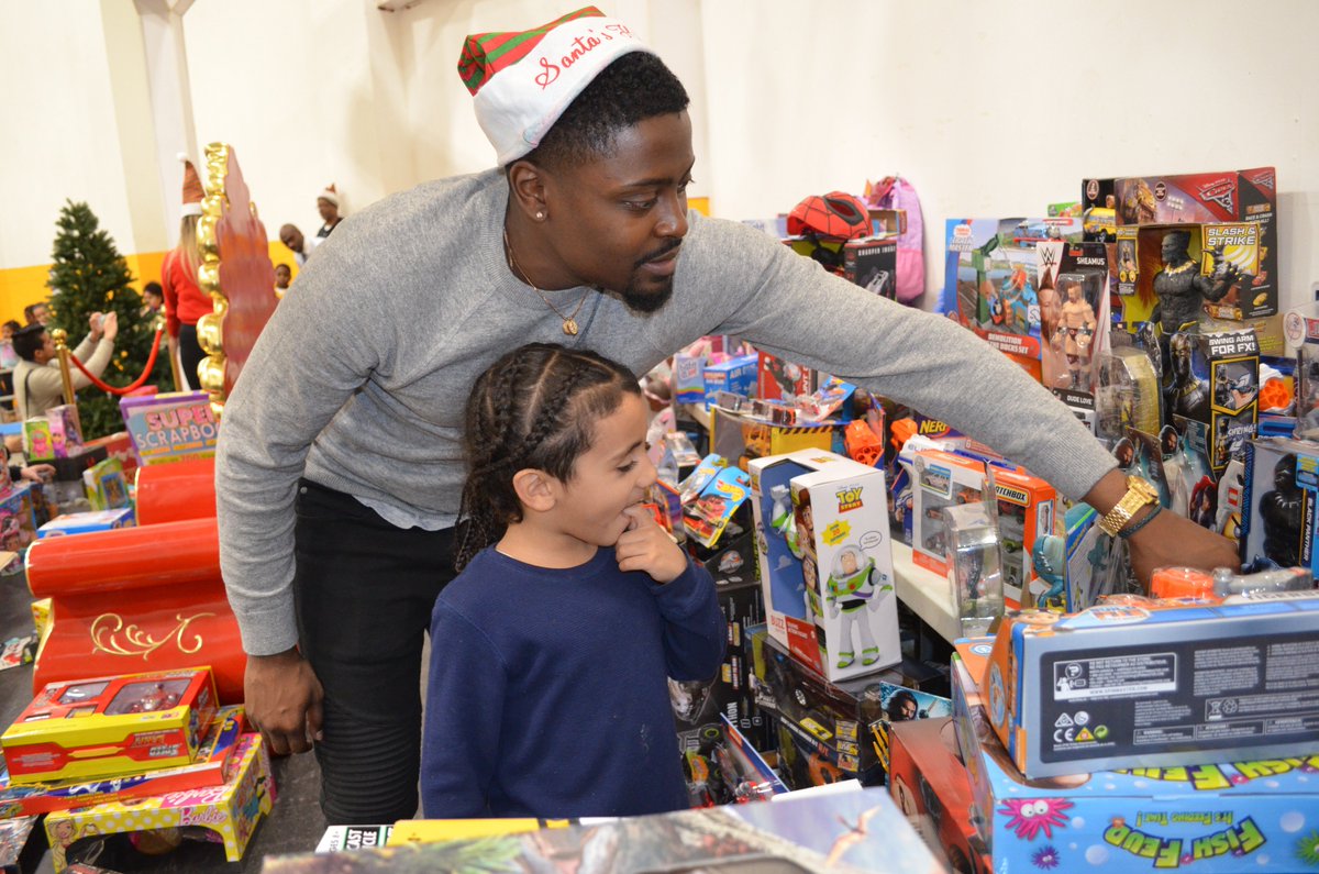 BronxWorks's tweet photo. Yesterday, the @WC3Foundation in collaboration with Assemblyman Michael Blake and The Bronx Drafthouse celebrated “Christmas in the Bronx” with a toy giveaway at the @BronxWorks Classic Community Center. https://t.co/hyHdYVHEfb