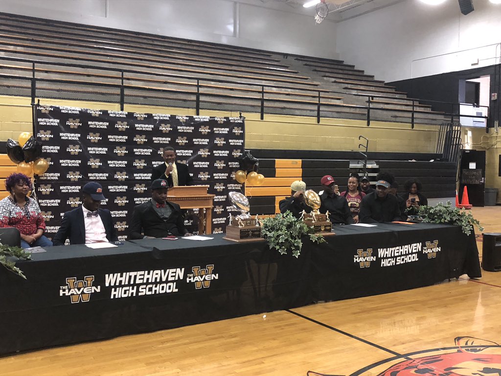 joe_spears7's tweet photo. And it’s official

@Key2Savage ➡️ @GamecockFB 
@mjmballin ➡️ @Vol_Football 
@Cbvndzzz ➡️ @OhioStateFB 
@devinbjr ➡️ @VandyFootball 
@Vincent_15_ ➡️ @UTM_FOOTBALL https://t.co/ZlSUU2T9fx