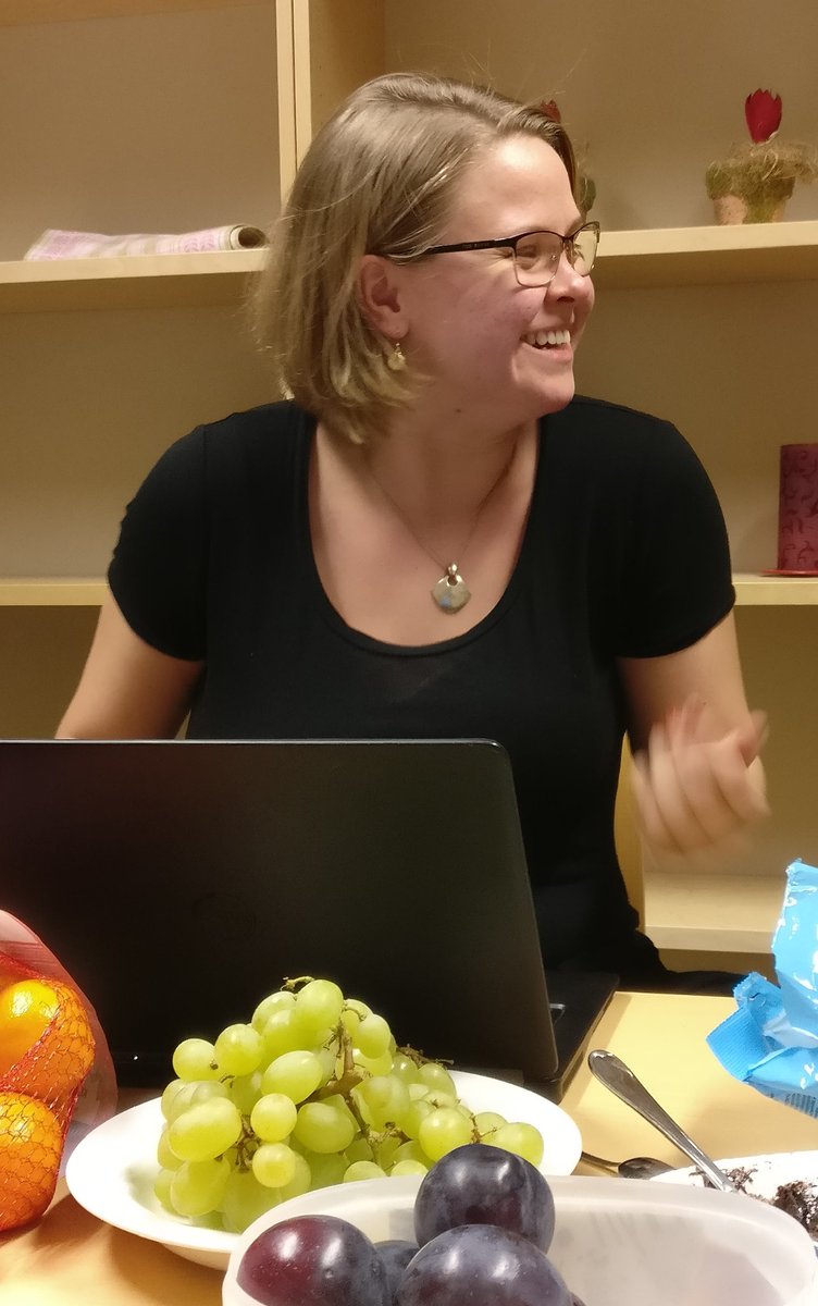 Voiko koneen näpeltäminen olla näin kivaa? Voi, kun summaan @oskmielekas ensimmäistä vuotta ja #mielekkäät ovat seurana 😍 #mielekästyö #pikkujoulut #hyvääjoulua #käytännöt oskmielekas.blogspot.com/2018/12/anna-t…