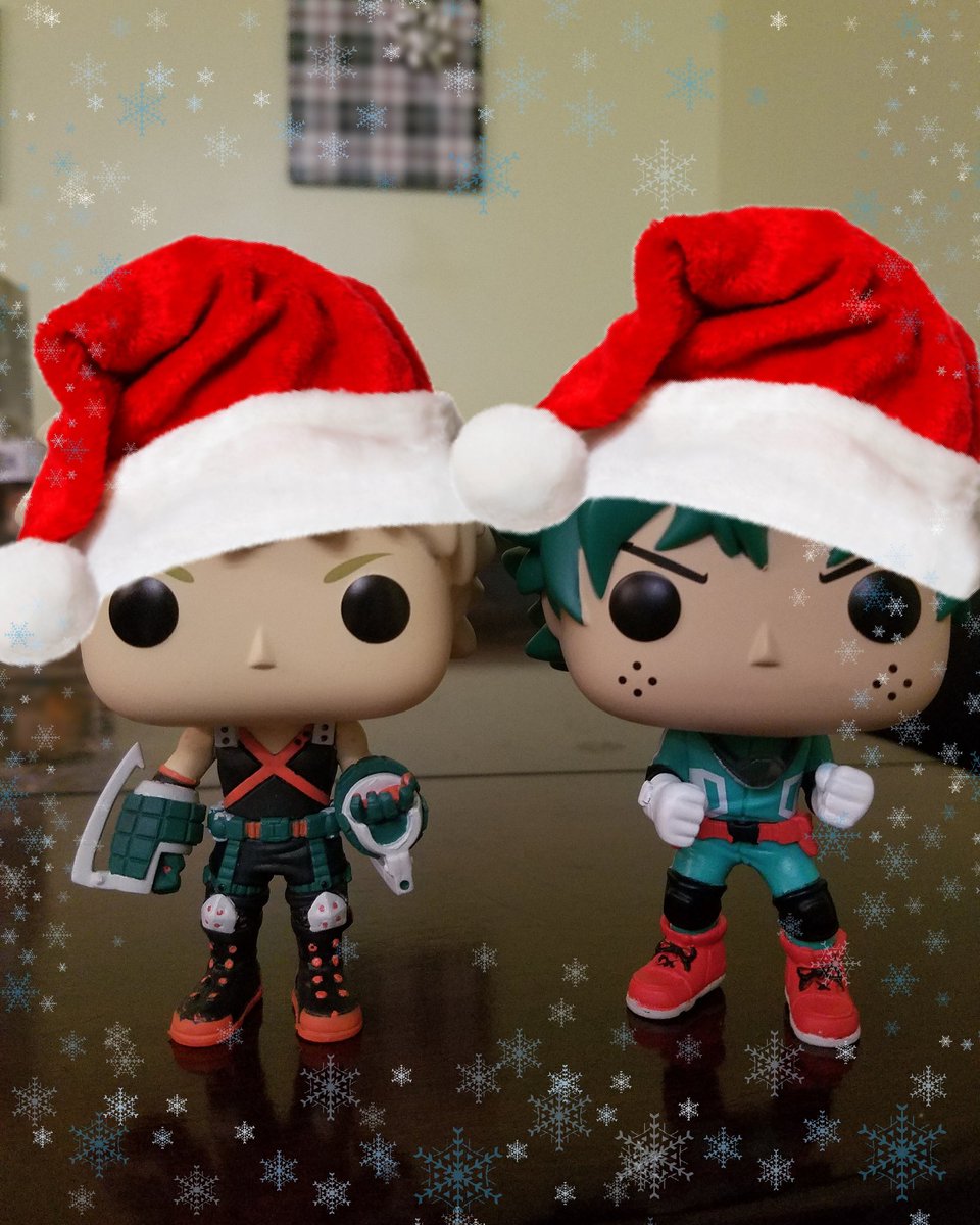 ProtagProject's tweet photo. It's that time of year AND it's that time of the week! Brand New Christmas My Hero Macademia episode up now, link in bio. Join us for precious Christmas memories, a secret santa at UA, &amp; those ole ule tide songs like Bakugo gets fires &amp; Allmight-navidad
#podcasting #Christmas https://t.co/3wkWBqdy5T