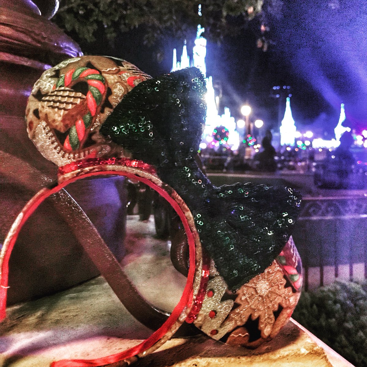 PoisonAppleCo's tweet photo. It’s a cookie #mickeyear kind of day! #mvmcp https://t.co/nbXfBEfJDN