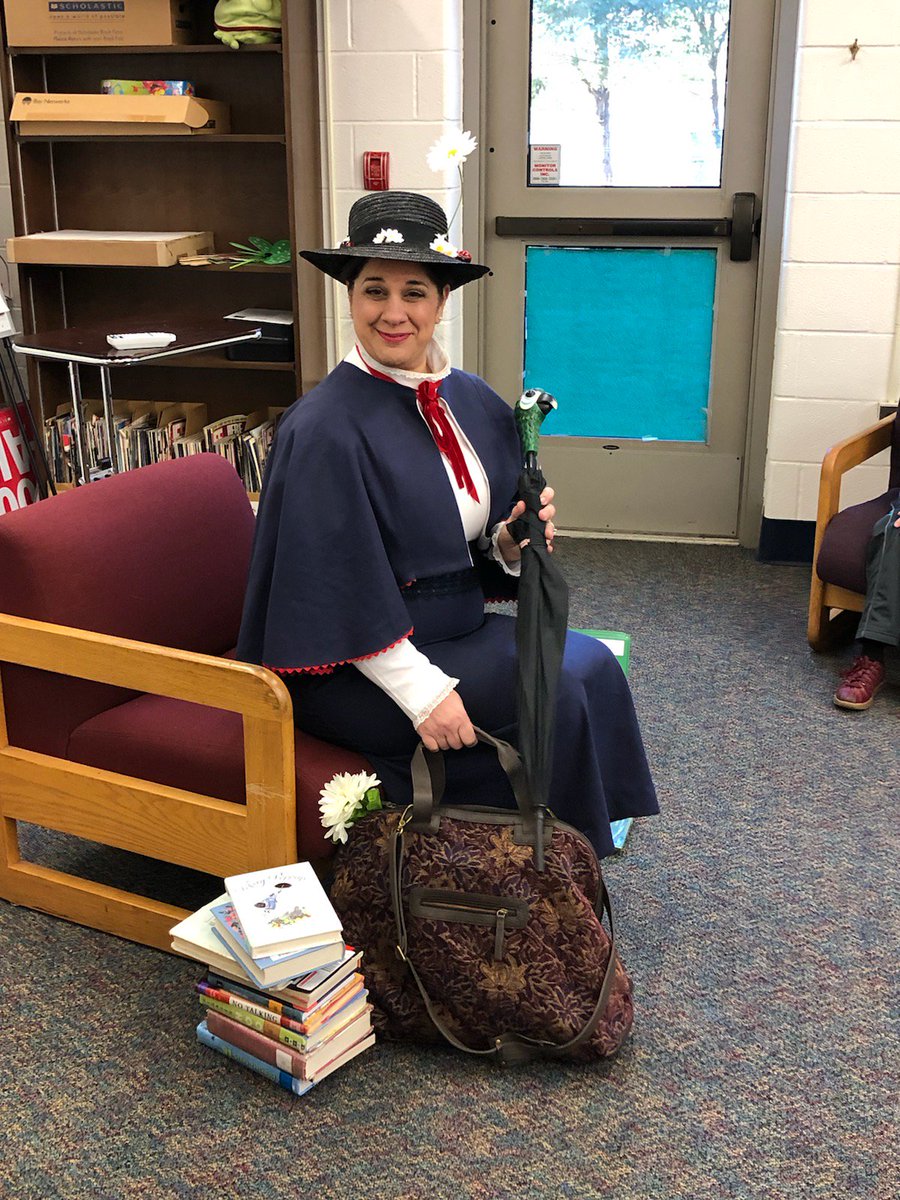 AnneDoyle2's tweet photo. We have our own Mary Poppins in District #13! Thank you Amy MacKay! #rsd13ct #memorialr13 @MrsMacKay4 https://t.co/g46olmpKs0