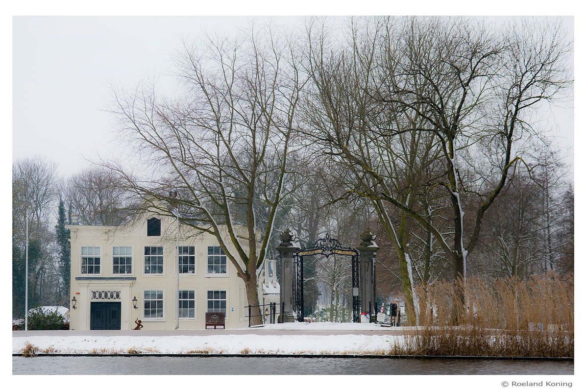 Wat een prachtplaatje! Zo kerstig, dat we er ook maar een kerstconcert gaan zingen. Komt allen tezamen in buitenhuis Wester-Amstel! wester-amstel.nl/activiteiten/m…