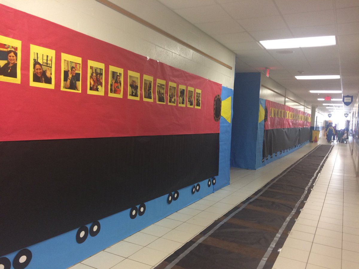 Polar express and  pajama day <a href="/GlyndaleElemen1/">Glyndale Elementary</a>