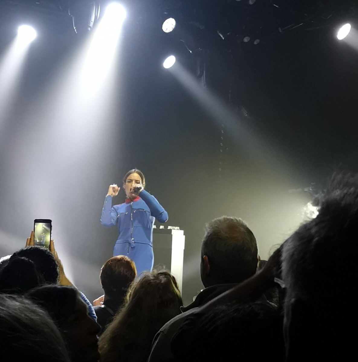 💯Merci <a href="/columbia_fr/">Columbia France</a> pour la #livesession @Jainmusic hier <a href="/FlowParis/">FLOW Paris ⚓️</a> c'était la folie ✨🔝