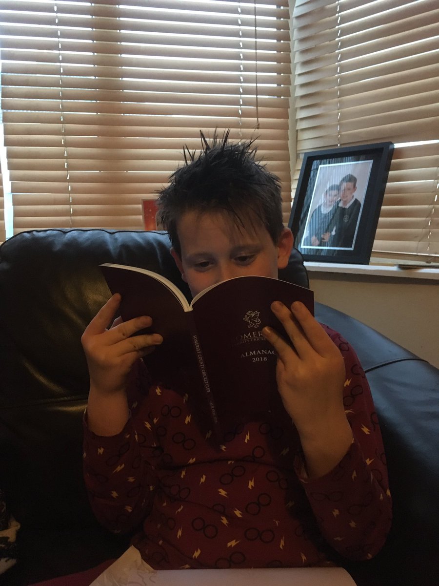 rogergkeeper's tweet photo. William was delighted by the arrival of his @SomersetCCC 2018 almanac #wearesomerset #cricket #stats #almanac #knowledgeisthebomb ๐๐ฃ๐ฅ๐ https://t.co/q0mFYf8nDP