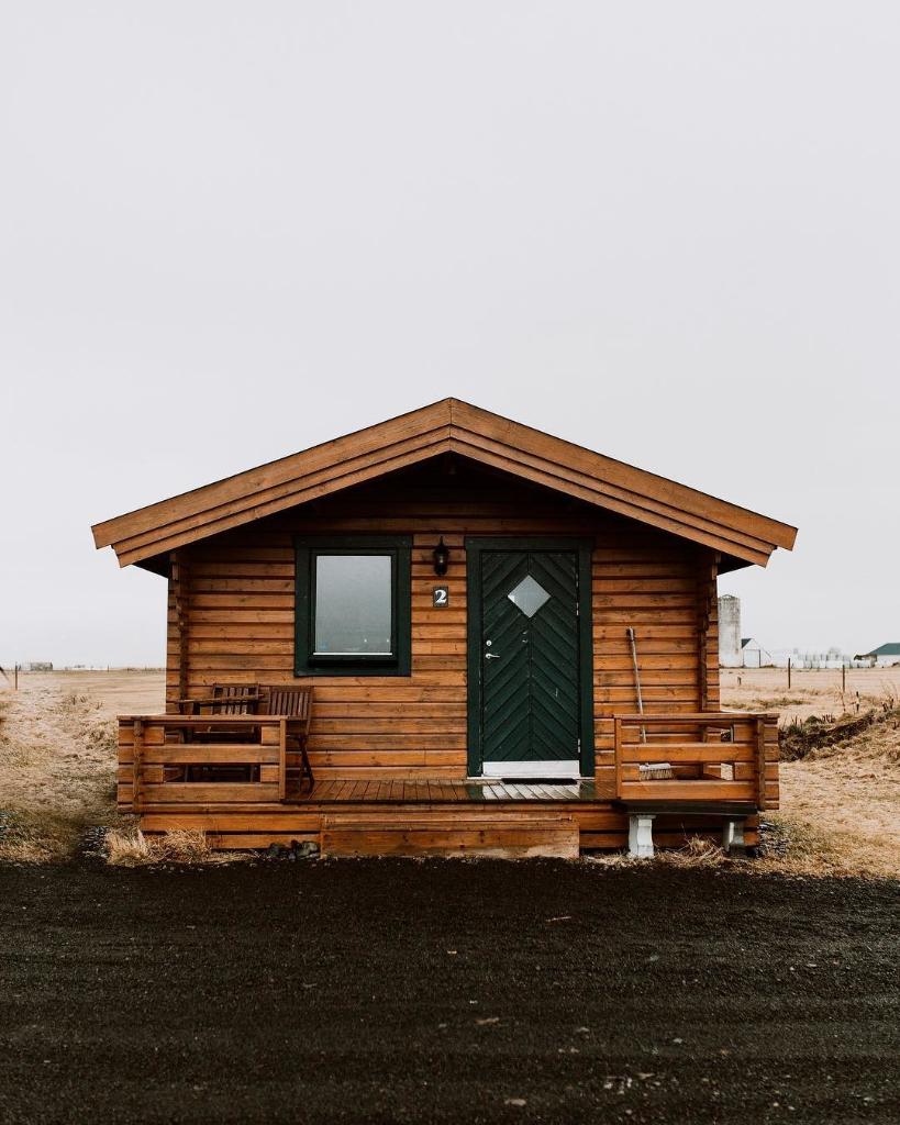 Itinerary in Vík:
1. Ride an Icelandic horse along the Black Sand Beach outside your cabin
2. Cosy up in said cabin
3. Wait for the northern lights