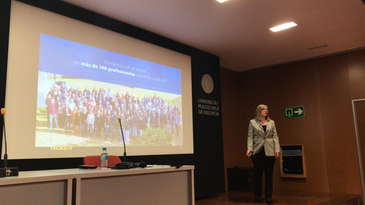 aimplas's tweet image. Nuestra compañera Raquel Llorens ha participado hoy en #tech4cv con una ponencia sobre aplicaciones de los materiales avanzados y nanomateriales