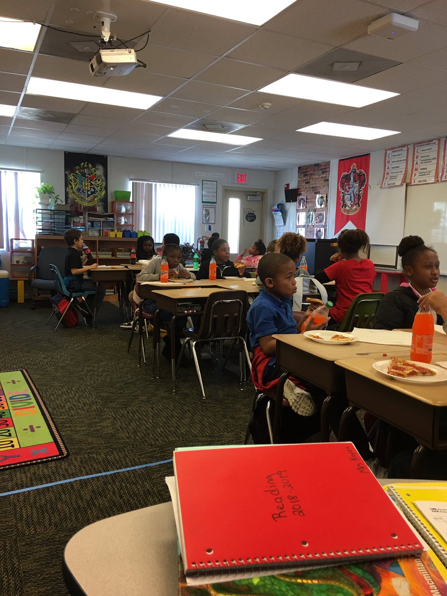 We worked hard and now we play hard! #mystudentsarebetterthanyours <a href="/tanfrankqj/">Willie Williams</a>