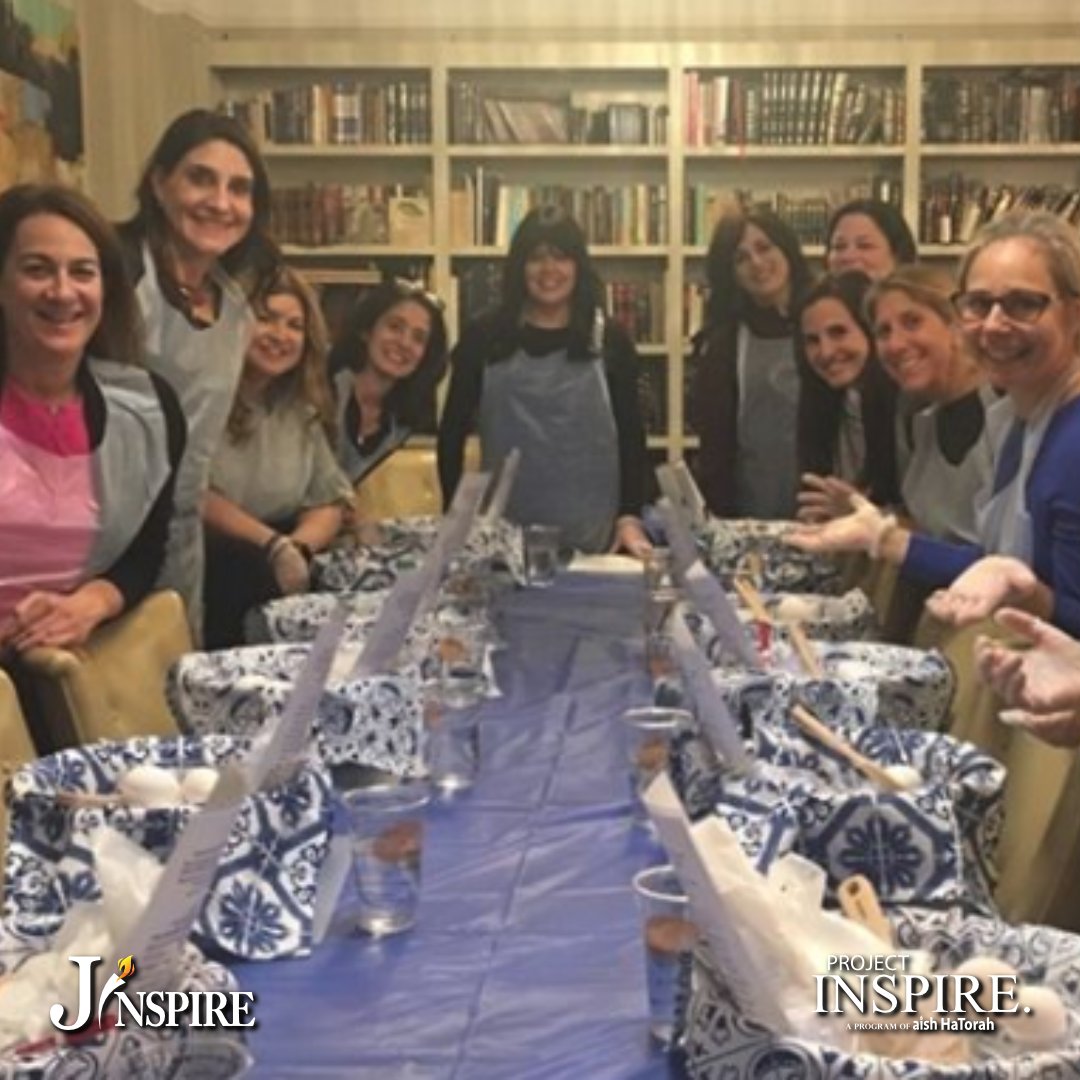 Jinspire_'s tweet photo. #JinspireManhattan hosted a beautiful Challah Bake a few weeks ago. They were joined by their @JWRPMomentum sisters.
#jinspire #projectinspire #jinspiremanhattan #inspiration #torah #challahbake #flourpower #shabbat #shabbatproject https://t.co/wjYzVsOfGn
