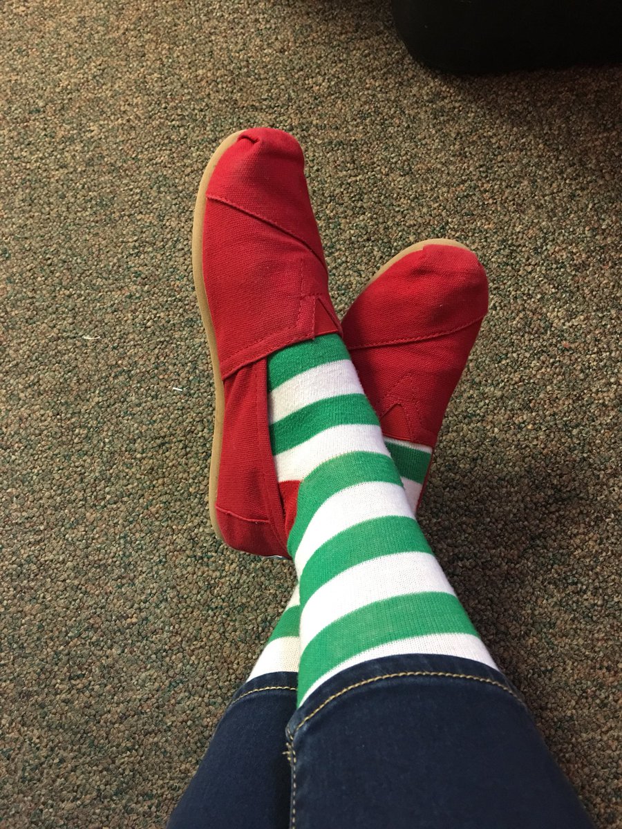 Santa’s helper! 🎅🏼 #BSIEaglePride #bsiholiday18 #bsiholiday 4th gradeteacherlife