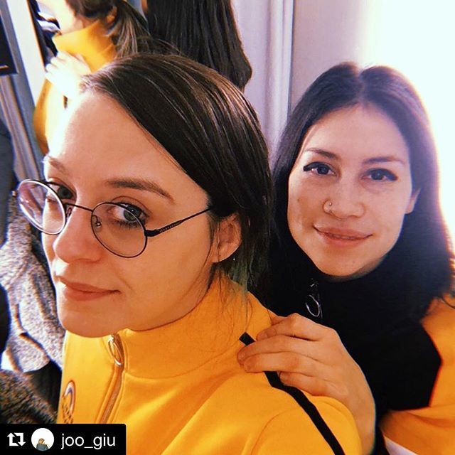 GiuliaSpallino's tweet photo. #Repost @joo_giu with @get_repost
・・・
20/12 - Bag Geeks (Bag.Ladies feat Durty Geeks) • @inkclub_bergamo • @funkshuiproject + @davideshorty 🔥 vi aspettiamo 🔥 #joo #giuliaspallino #carolinapasinetti #bagladies #durtygeeks #davideshorty #funkshuiproject #live #soul #hiphop… https://t.co/8ny5ZIUi57