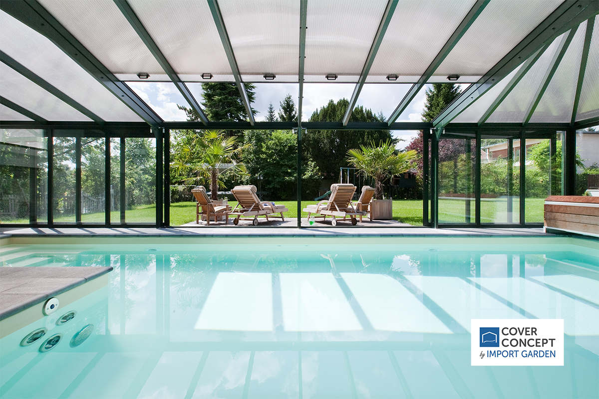 ImportGarden's tweet photo. Imaginez… 💭 Vous enlevez bonnet et écharpe, enfilez votre maillot et faites le grand plongeon. Concrétisez votre rêve d’aménagement extérieur grâce aux vérandas pour #piscine Cover Concept ! Réalisateur de souhaits depuis 1971. https://t.co/9UEvT1XIgx
