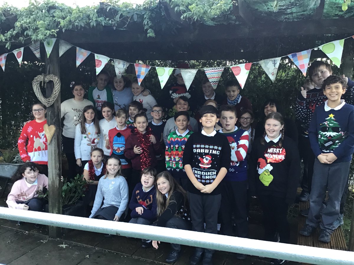 Christmas Jumper Day in Year Six! @StAnnesWSM #nearlychristmas