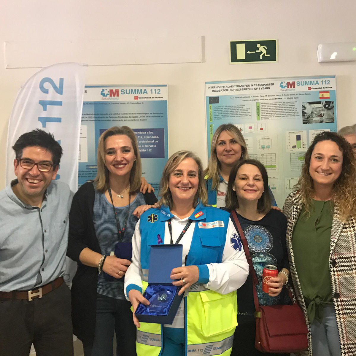 Hace más de 20 años, llegó al #SUMMA112 su primera farmacéutica. Con muchos logros a sus espaldas, y tras sentar un precedente a seguir, hoy se le rinde homenaje en nuestra casa. #ENHORABUENA #EQUIPOSUMMA