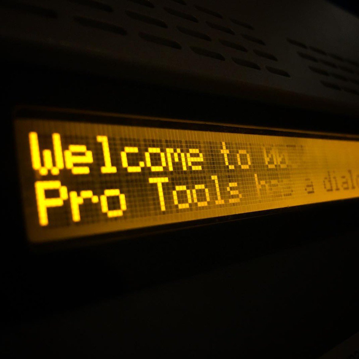 AvidProTools's tweet photo. 📷 https://t.co/qjjRLzatC9
▶️ https://t.co/hwDHIk3NPm
⠀
#mixing #musicmaking #protools #avid #regram https://t.co/Jzdcu5fLSC