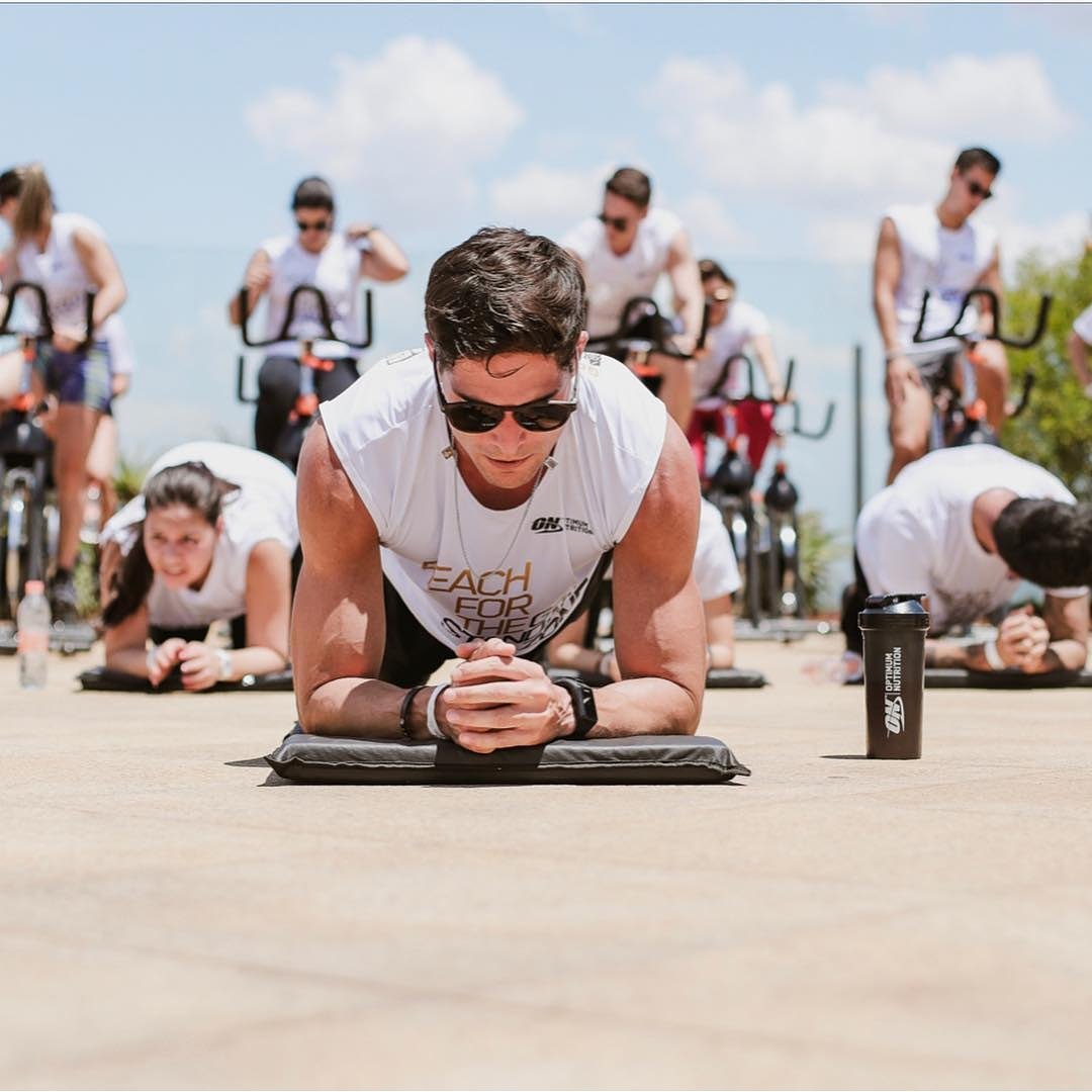 topmartinelli's tweet photo. #rruizmma @AndreMOficial 👊✌ #corpo #humano #movimentos #aula #participante #esportes #luta #bike #treinamento #funcional
@nathankrichinak @renatoscuba
@andretrombinicoach @coachdineisiqueira
#goldstandardzone #teamrruizmma https://t.co/HIDovkyoZB