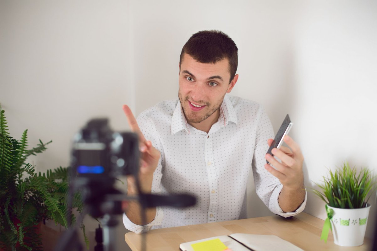 When It Comes to Influencers, Fake Engagement Is Only Half the Problem  goo.gl/CMcAyN