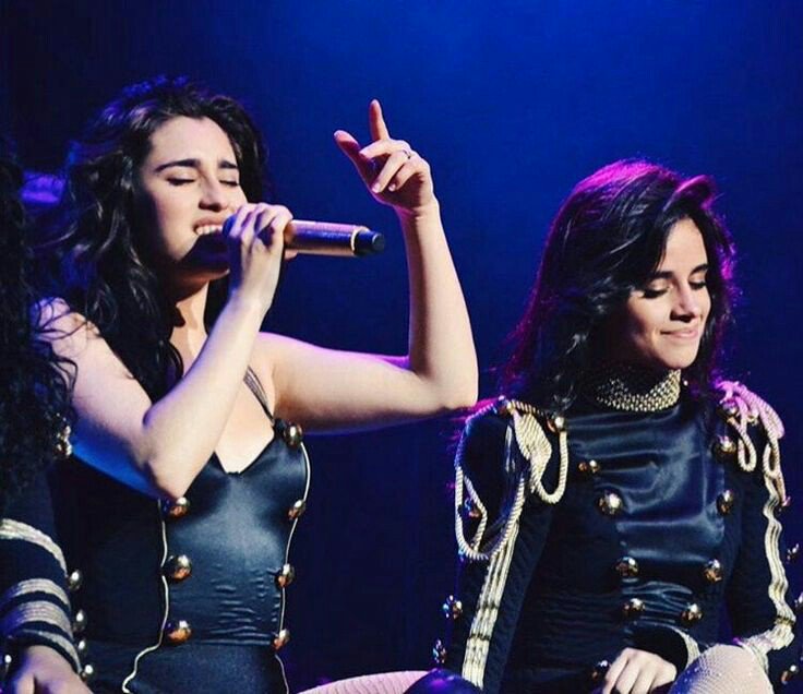 BragaIngryd's tweet photo. Saudades dessa época @Camila_Cabello  #CamilaCabello  #camilizers  #RememberOT5 https://t.co/849iWNW834