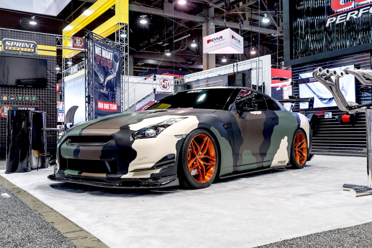 ForgelineWheels's tweet photo. Camo by #AtlantaCustomWraps grabbed lots of eyes for Justin's #R35 #Nissan #GTR on #Forgeline #monoblock #EX1! https://t.co/8JiSZarMy3 https://t.co/9BzluSlic1