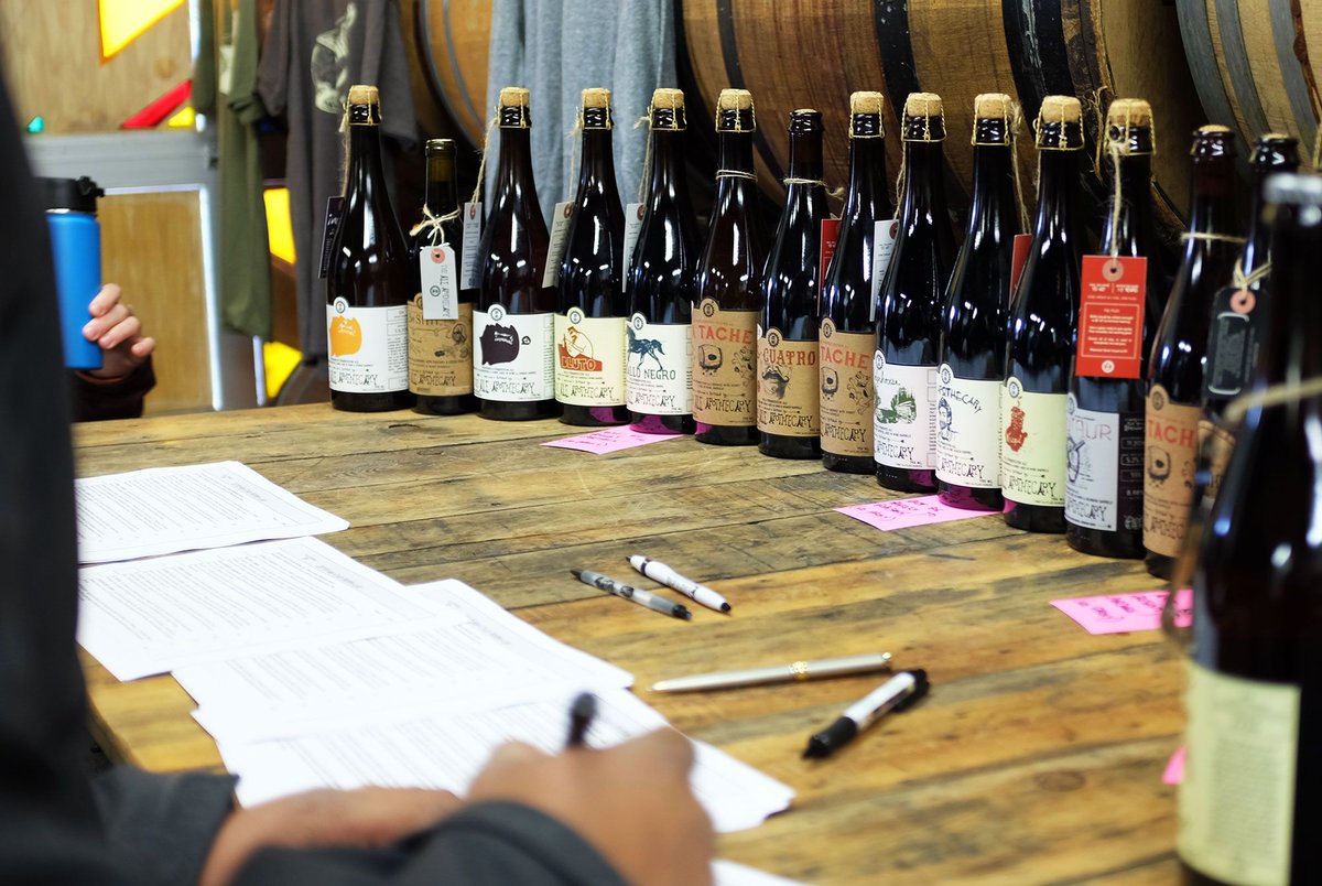 Bevvcom's tweet photo. The 15 Best Breweries of 2018 (Hop Culture) Beer In Review ⭐️🏆🍻  https://t.co/iHIHks9QJP #beerinreview #craftbeer #brewery #breweries @hopculturemag https://t.co/iSxpic0wBO