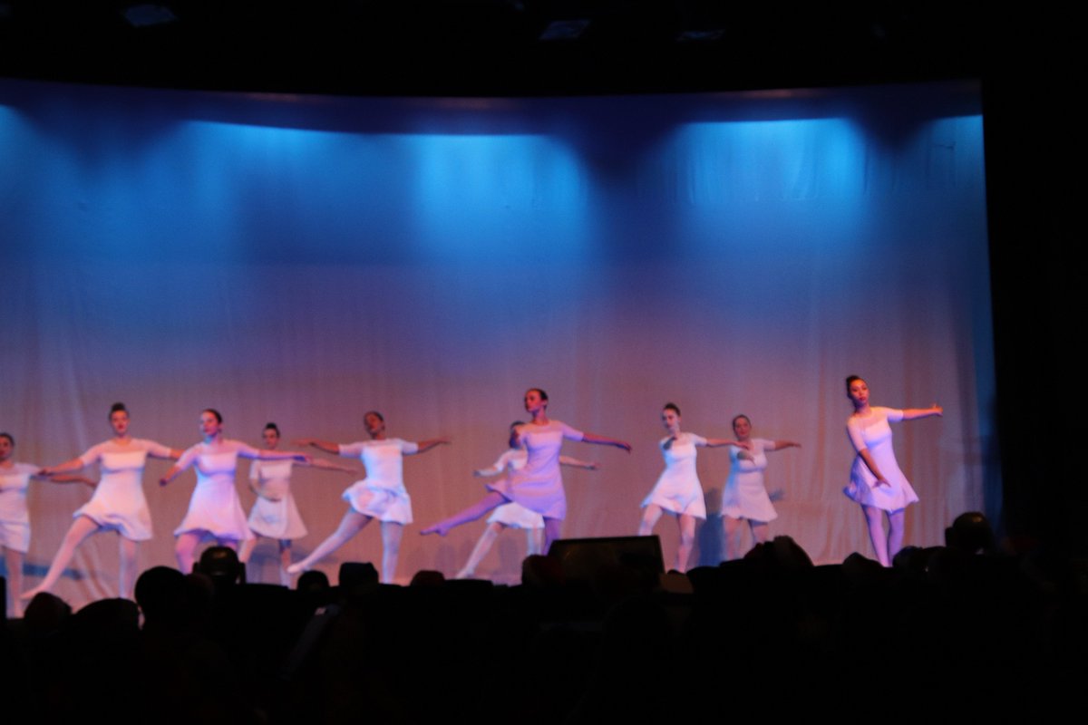 dulaneyyearbook's tweet photo. Concert was outstanding. Congrats to all performers and the performing arts department. Happy holidays everyone! @DulaneyHigh @DHSPerfArts https://t.co/QX4dEsc1Lj