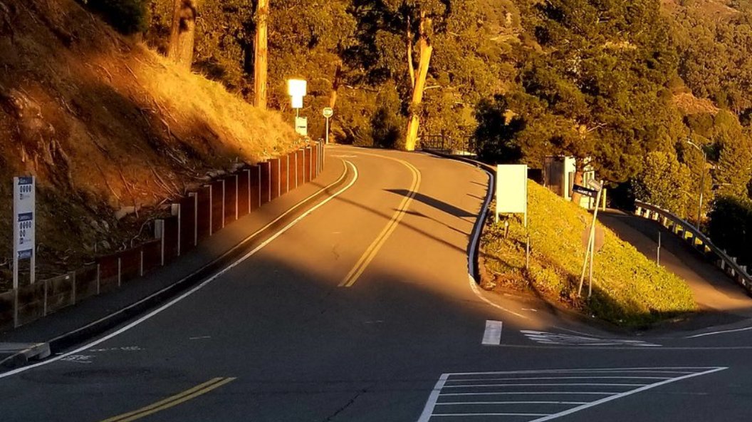 BerkeleyLab's tweet photo. Glaser Road, named after Donald A. Glaser (inventor of the bubble chamber), leads to our precision workshops, where today the @ALICEexperiment tracker is being dev'd. #StreetsOfBerkeleyLab https://t.co/ss5ytez4yr #wherethestreetshaveNOBELnames @NobelPrize https://t.co/kB7AhZqAn2