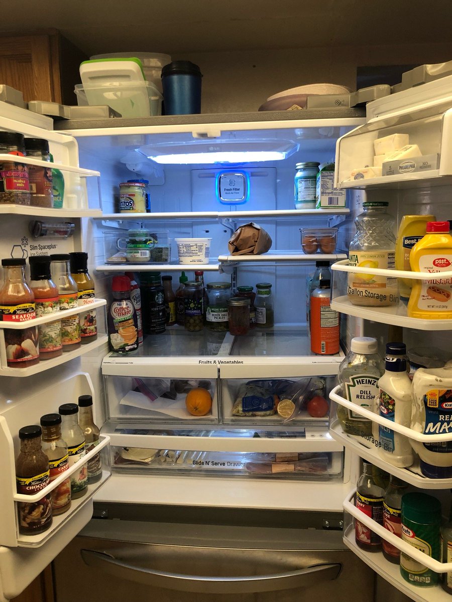 Yxes's tweet image. Life is Good again!! Lol my fridge is fixed &amp;amp; running beautifully!! Thx to an awesome #LGTech that was quick &amp;amp; expert with the repairs! (@ Yxes&apos;s home in Phoenix, AZ w/ @leophx @stooner) swarmapp.com/c/bkYlP7oOSKE