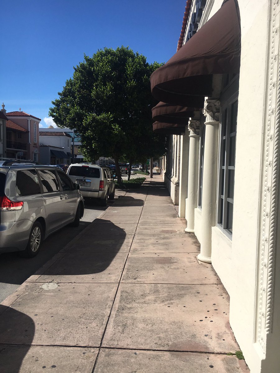 jkellerfsu's tweet photo. Today, I found myself choosing a route that did not have pavers on the sidewalks. I pay good money for my heels and I’m over them getting destroyed on pavers. I could always wear flats I suppose. #fashionbeforefunction applies to shoes and #sidewalk design. https://t.co/3aqsbLihVW