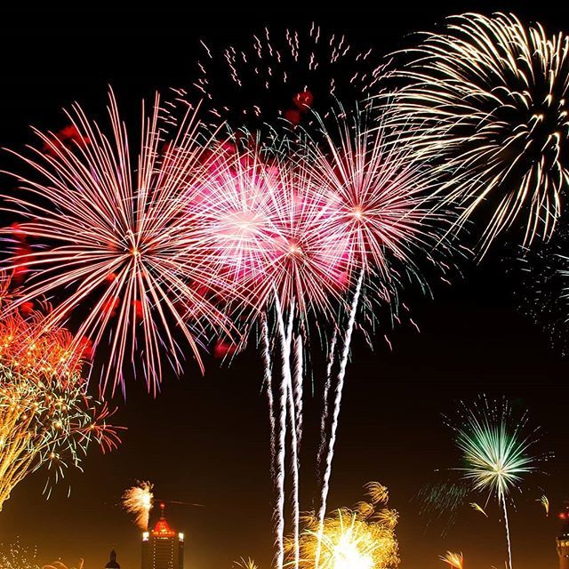 Global_Breath's tweet photo. Have any plans for NYE?? If not or if you need just that bit of yoga during the last hours of 2018, join @ninabeyoga to seed intentions of goodness and abundance for ourselves and the world.

A New Year's Eve Yin Gratitude Toast will be (obviously) on 12… https://t.co/nsvNeyN1BI https://t.co/PKpk1a3BkC