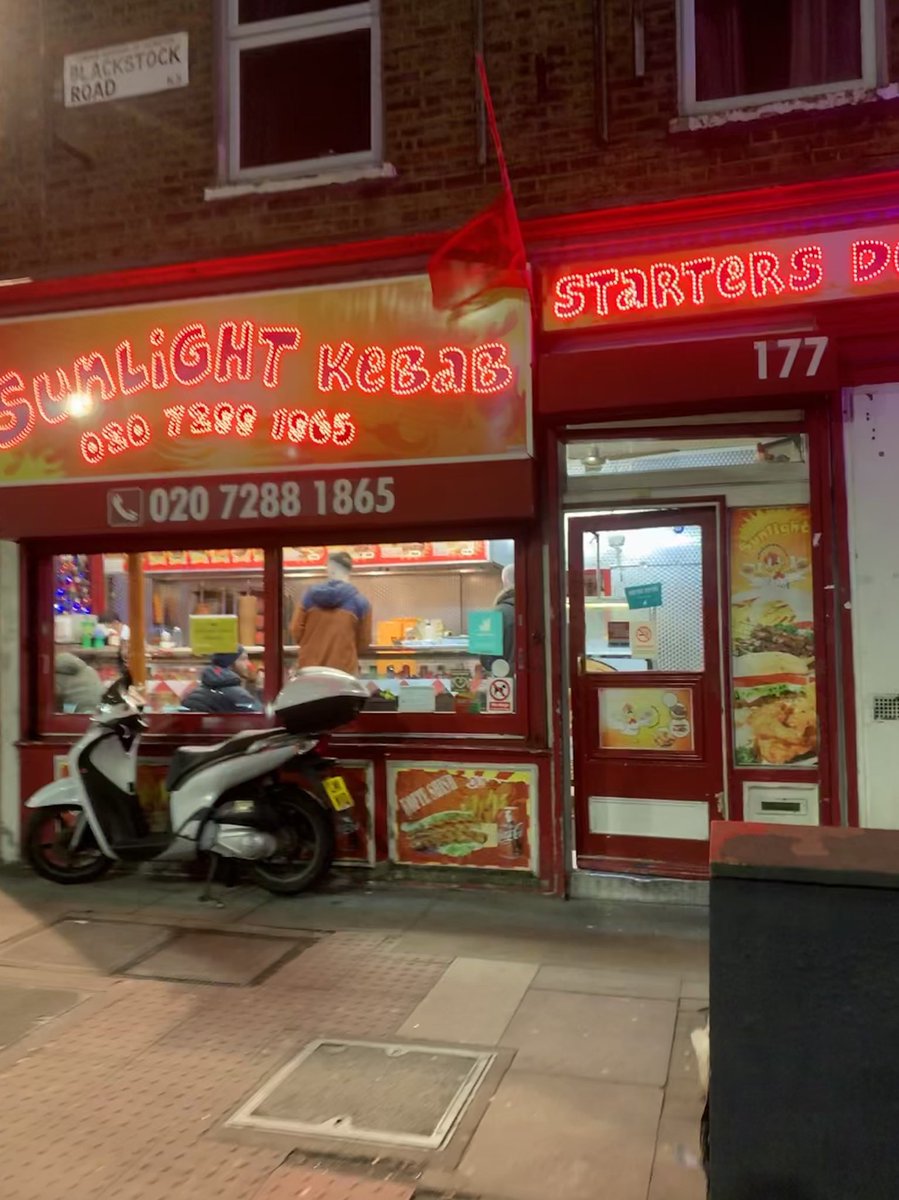 JoeHazell6's tweet photo. @tommyh78 @MerrillWebster 🥴 https://t.co/RHP31XHvq7