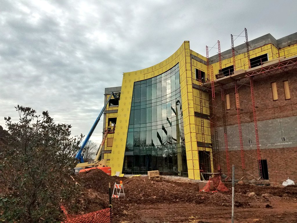 MSUTexas's tweet photo. The glass is in! 🏗 #MSUTexas https://t.co/mZlzNoDAq0