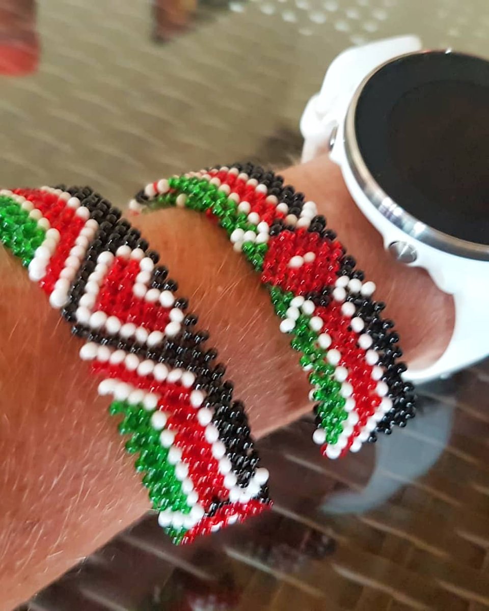 EilishMccolgan's tweet photo. 💥GIVEAWAY!💥 Upgraded my Kenyan bracelet after first buying one in 2013! 🇰🇪

Athletes from around the 🌍 come to this small shop to get customised, hand-made bracelets and now it's your chance to win your very own! 🤗

I'm giving away 3 bracelets over on my Instagram page 🙆😁 https://t.co/2Izv1MBOJv