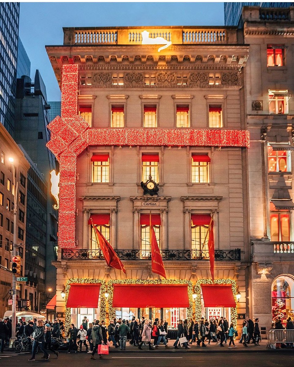 cartier building nyc christmas