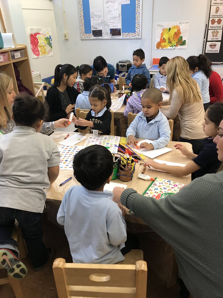 PS142M's tweet photo. Thank you @ChangeforKids and the amazing volunteers from @MorganStanley for helping our young learners at the Pre-K book building workshop! #ps142m #nycschools #whycfk #literacy #literacyeducation https://t.co/ibriDgSTq3
