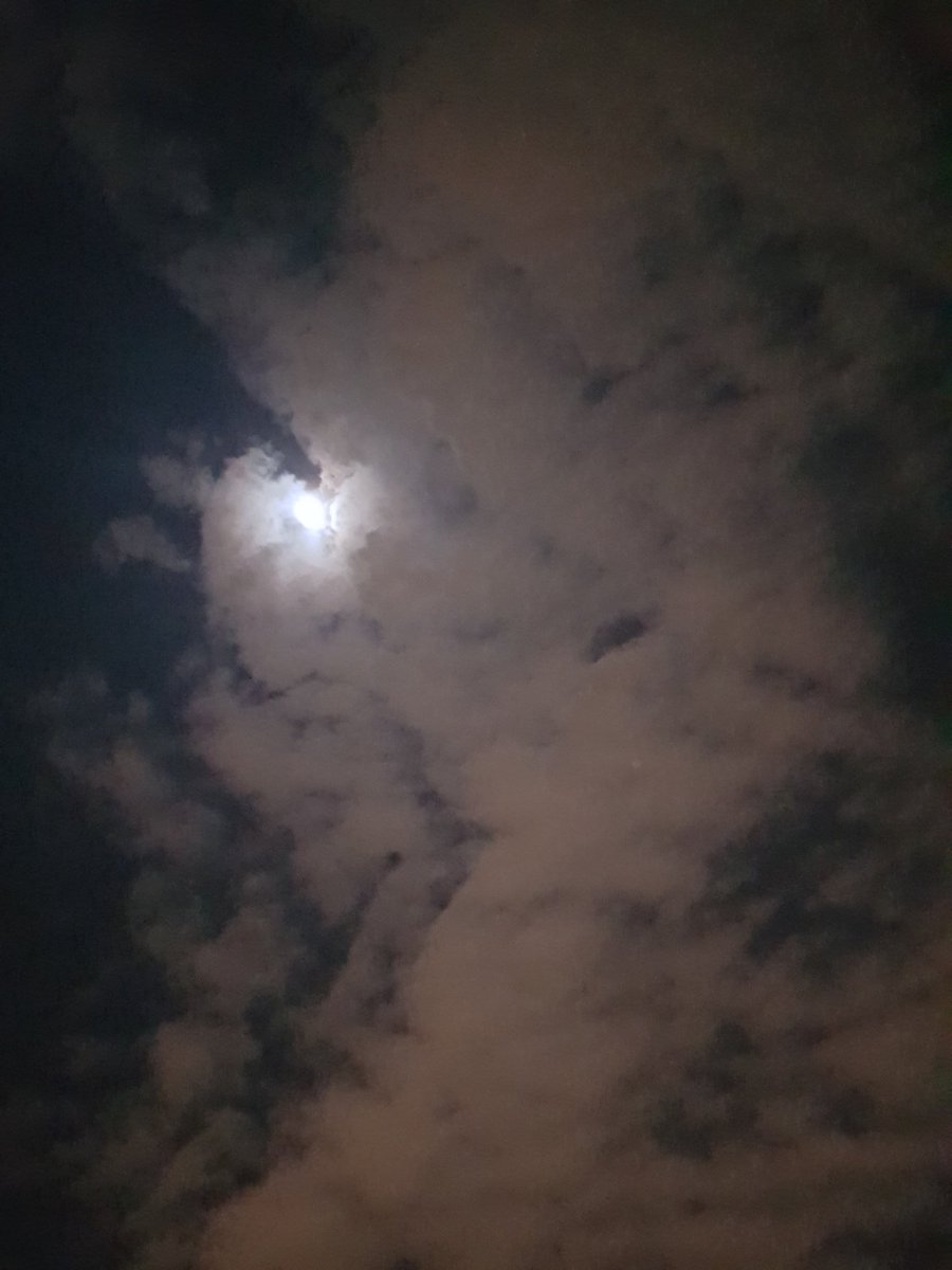Bassem211T's tweet photo. سماء #ينبع الأن 
#اللهم_اغثنا https://t.co/l0al2Ahlzg